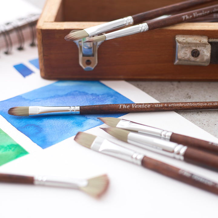 Set of 25 Premium Artist Brush Set with Canvas Roll Bag - The Venice