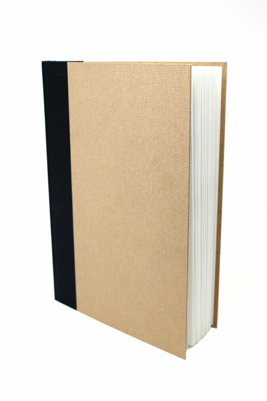 A4 Recycled Sketchbook, Casebound, Landscape, view 4